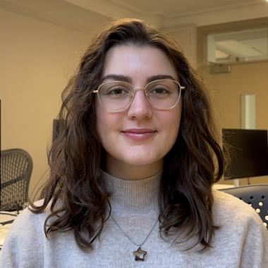 Head and shoulders photo of Annunziata Cipolletta